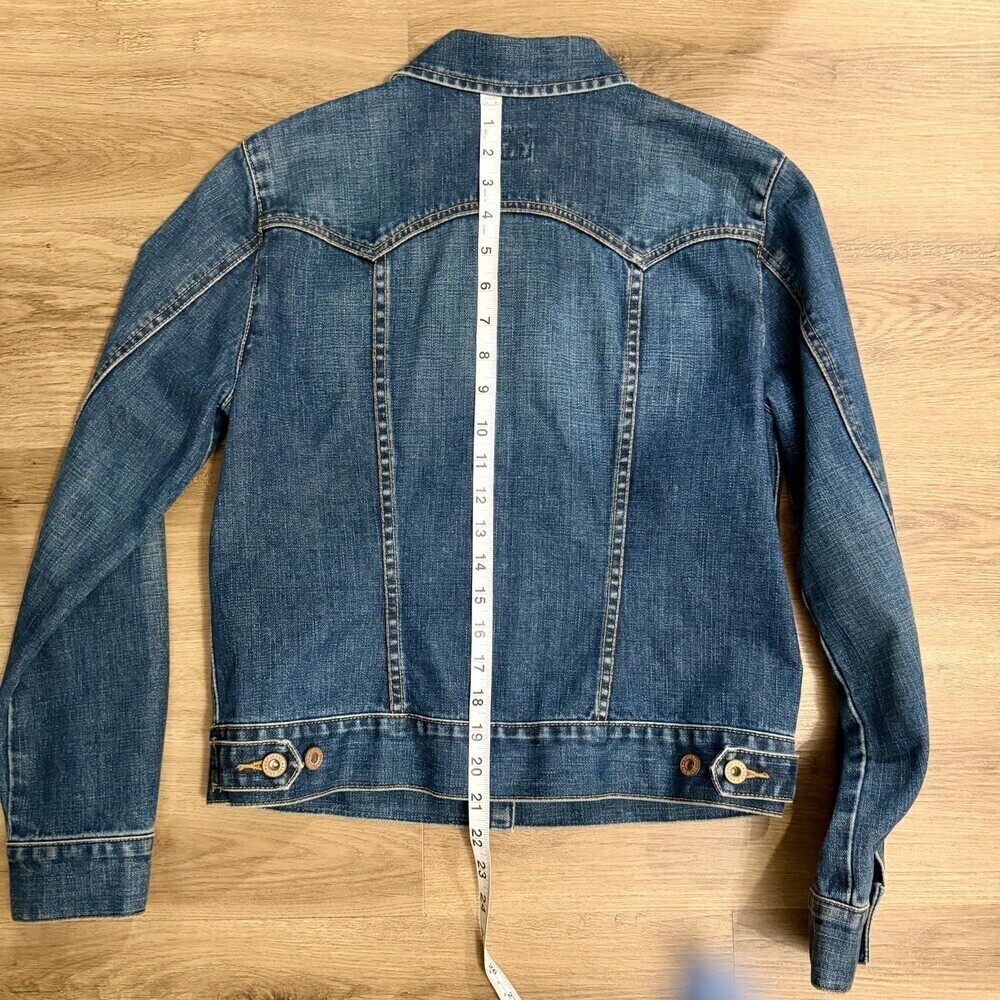 Gap Women’s M Denim Trucker Jacket Classic Flap Pockets Medium Wash Jean - Picture 9 of 9